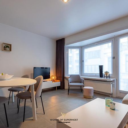 Spacious Apartment Closeby The Sea Up To 6 People! Oostende Eksteriør bilde
