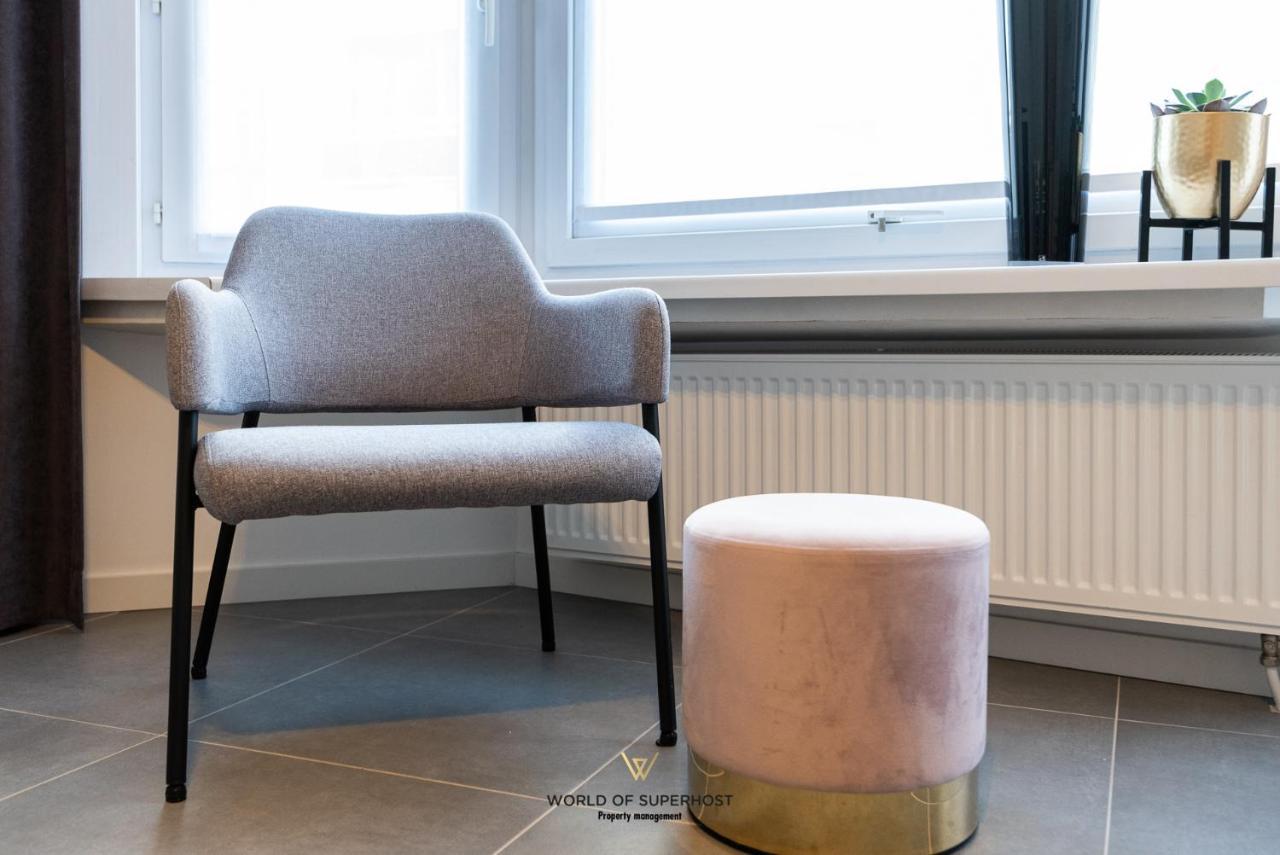 Spacious Apartment Closeby The Sea Up To 6 People! Oostende Eksteriør bilde