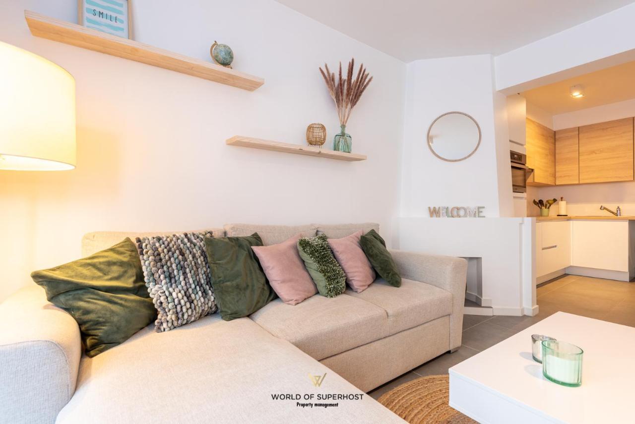 Spacious Apartment Closeby The Sea Up To 6 People! Oostende Eksteriør bilde