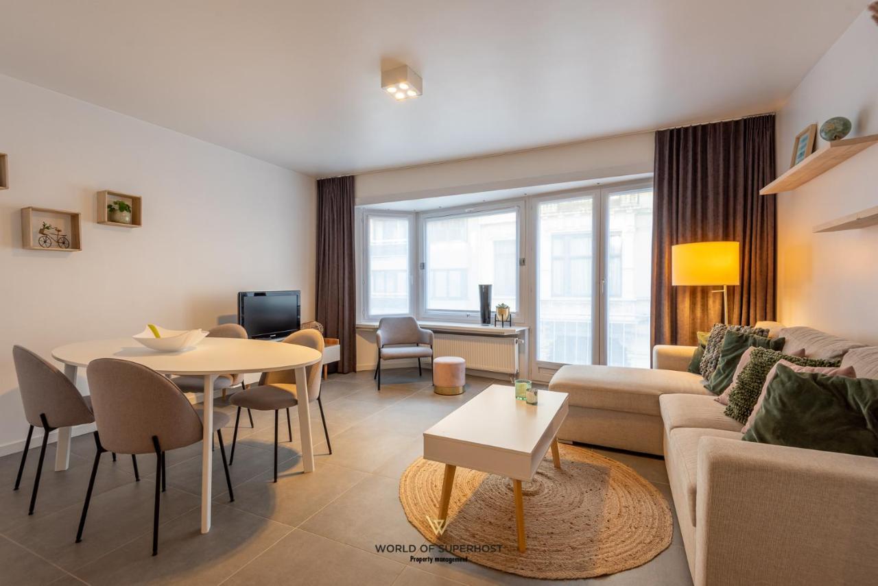 Spacious Apartment Closeby The Sea Up To 6 People! Oostende Eksteriør bilde