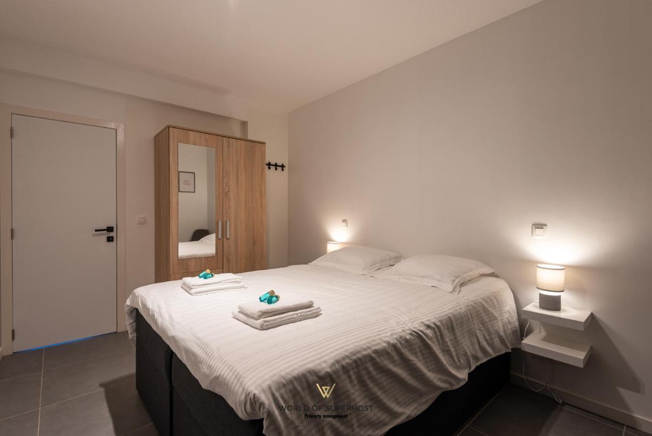 Spacious Apartment Closeby The Sea Up To 6 People! Oostende Eksteriør bilde